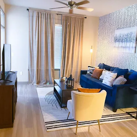 New 2-4Pp Best Price Midtown Breathtaking View